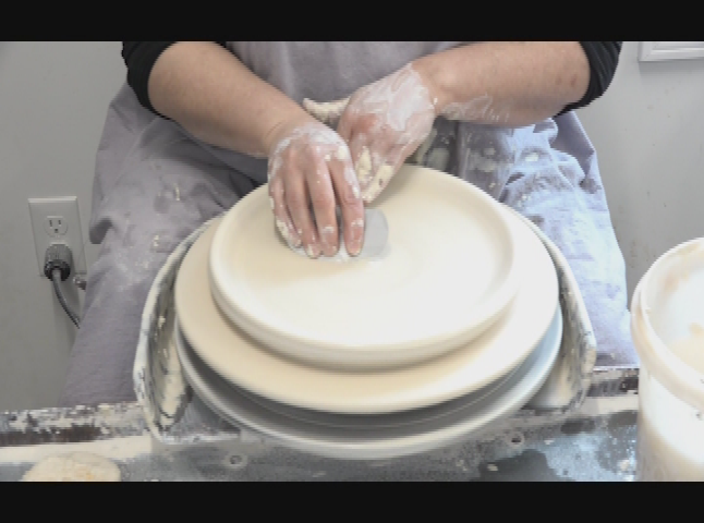 Thumbnail image for The Neighborhood Potter #7 - Plates, Bats and Cookies