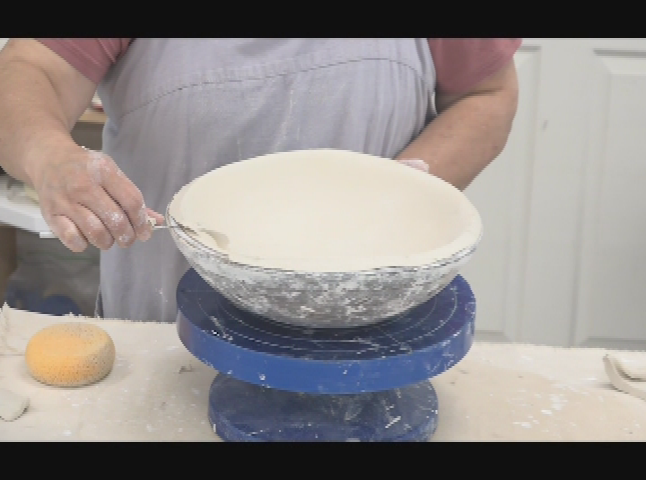 Thumbnail image for The Neighborhood Potter #16 - Hump and Slump Molds