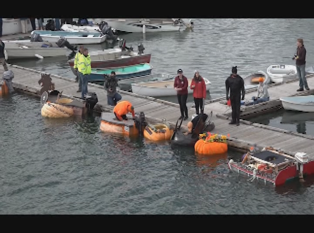 Thumbnail image for Damariscotta Pumpkinfest & Regatta 2019 - Pumpkinboat Regatta