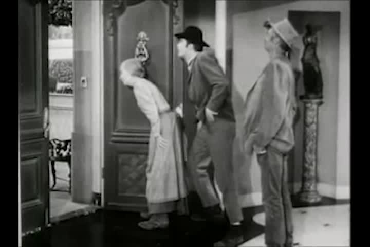 Thumbnail image for Beverly Hillbillies - S01 E11 - Elly Races Jethrine