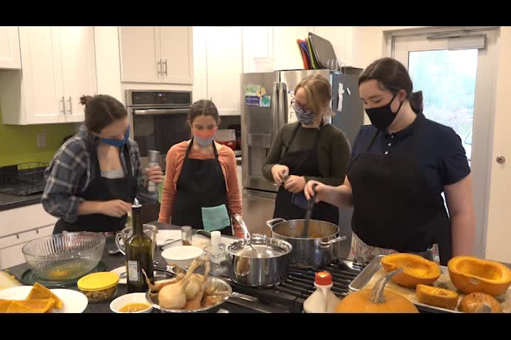 Thumbnail image for Farms at the Y Teen Cooking - Pumpkin Soup & Rolls