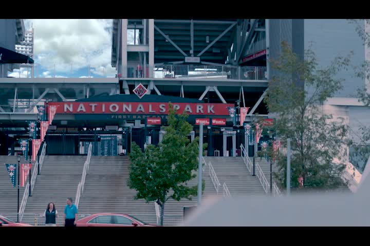 Thumbnail image for Smithsonian STEM in 30 - S05 E02 - Atmosphere