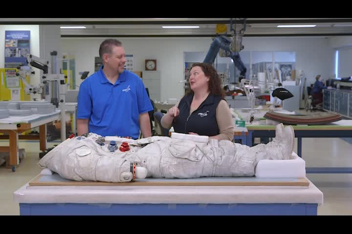 Thumbnail image for Smithsonian STEM in 30 - S05 E08 - Reboot the Suit