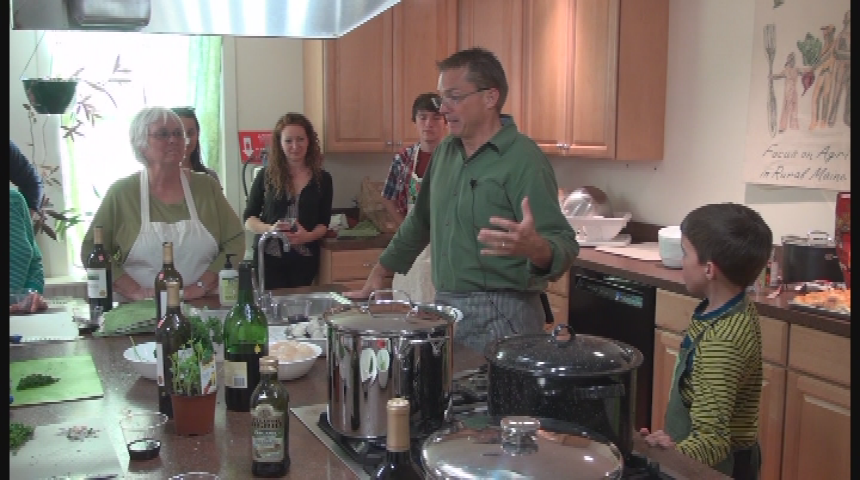 Thumbnail image for What's Cooking Doc? Seafood Cioppino with Dr. Hunold