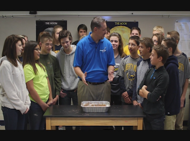 Thumbnail image for Smithsonian STEM in 30 S02-E12-Moon Rocks