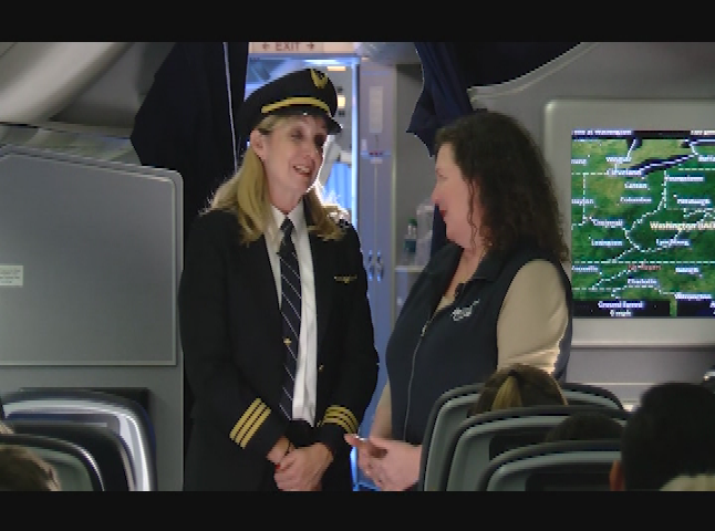 Thumbnail image for Smithsonian STEM in 30 S04-E07-Airplane Family Tree